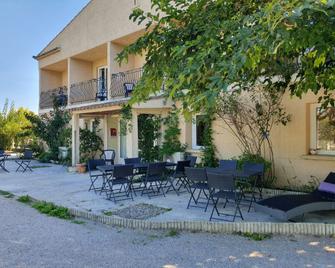 Hotel Carina - Apt - Bâtiment