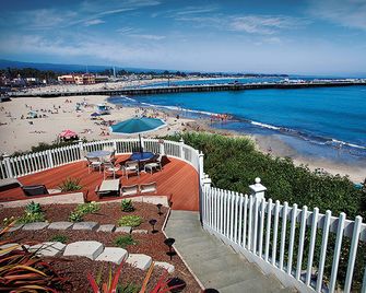 Sea & Sand Inn - Santa Cruz - Outdoor view