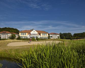 Best Western Premier Castanea Resort Hotel - Lüneburg - Bygning
