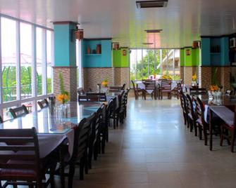 Mandarin Village Resort - Pelling - Restaurante