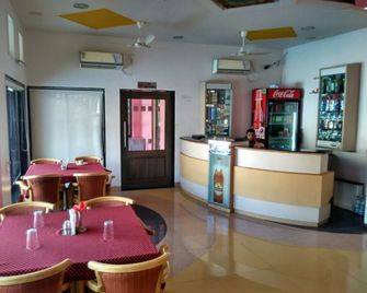 Hotel Cidade De Diu - Diu - Restaurant