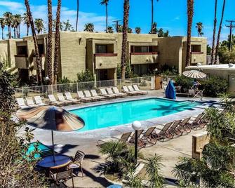 Desert Vacation Villas - Palm Springs - Alberca