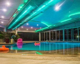 Hotel Campestre El Cisne - Maizal - Pool