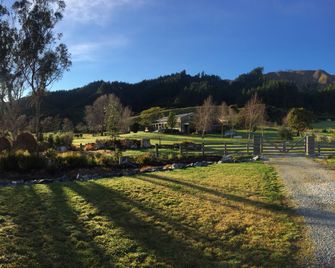 Woolshed Bed & Breakfast - Takaka - Vista del exterior