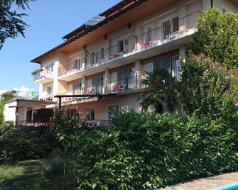 Hotel Weingarten - Terlano - Edificio