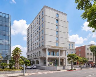 Staz Hotel Heritage - Jeju City - Building