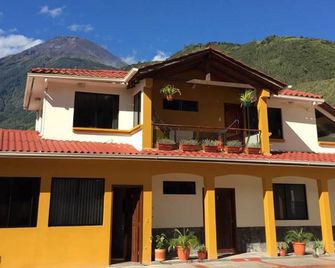 Hostal Monte Carmelo - Banos - Building