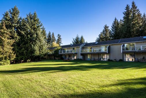 Ocean Trails Resort - Parksville - Building
