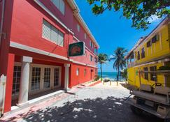 Mayan Princess Hotel - San Pedro Town - Κτίριο