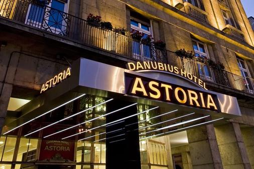 Danubius Hotel Astoria City Center - Budapest - Building