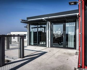 Dock Inn Hostel Warnemünde - Warnemünde - Balcón
