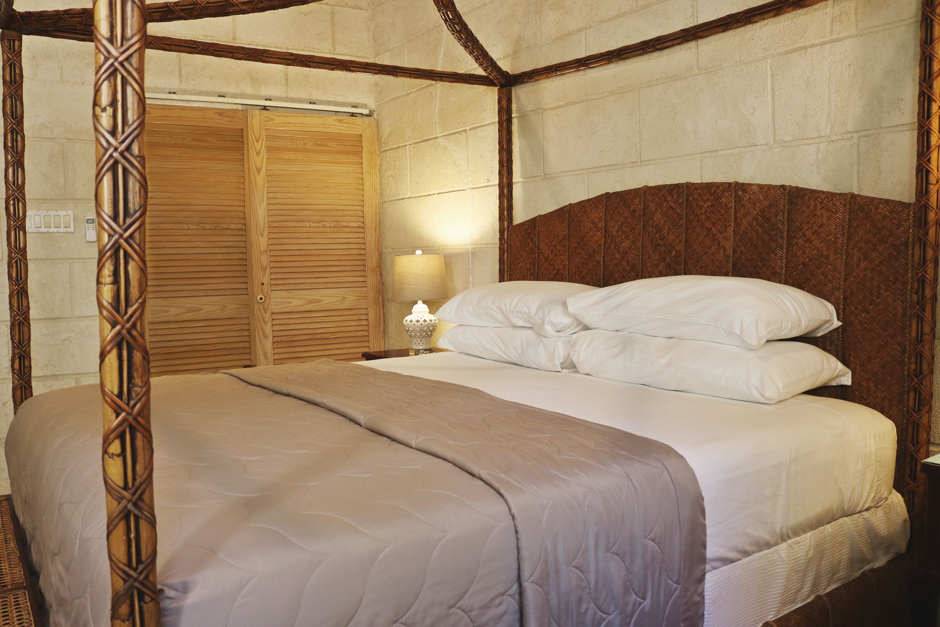 سويت فيلد مانور - بريدج تاون - غرفة نوم