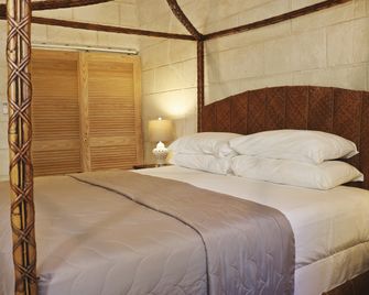 سويت فيلد مانور - بريدج تاون - غرفة نوم