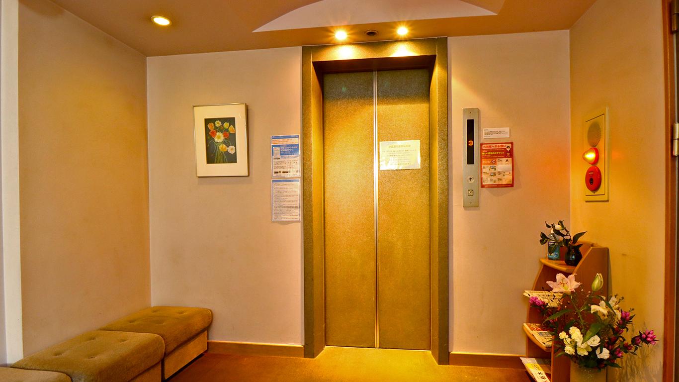 ホテルトップス