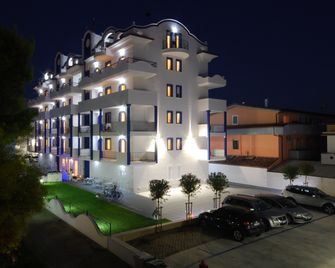 Residence Abruzzo Resort - Tortoreto - Building