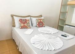 Hotel Pousada Jardim Das Flores - Penha - Phòng ngủ