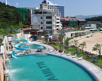 Namiltte Resort - Sacheon - Building