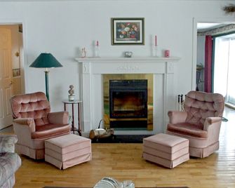 Côte St-Hermas - Mirabel - Sala de estar