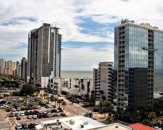 Aqua Beach Inn - Myrtle Beach - Vista del exterior