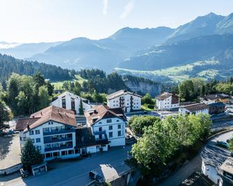 Hotel Seehof Laax - Laax - Edificio