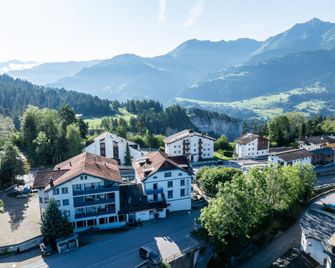 Hotel Seehof Laax - Laax - Budynek