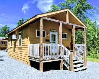 New River Cabins - Hico - Edificio