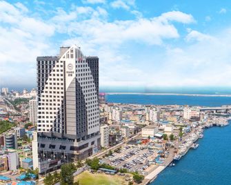 Sea Cruise Hotel - Sokcho - Gebäude