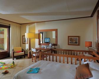 Paradis Beachcomber Golf Resort & Spa - Le Morne - Bedroom