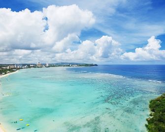 Lotte Hotel Guam - Tamuning - Beach