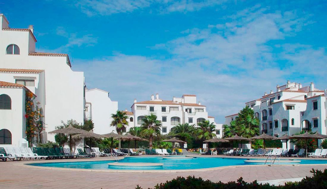 카레마 비치 메노르카 - 시우타데야 - 수영장