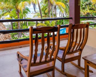 Hotel Villa Kiin - איסלה מוחרס - מרפסת