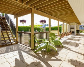 Ocean Resort Inn - Montauk - Outdoors view