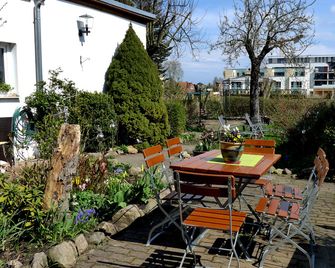 Hotel Zur Traube - Schwerin - Patio