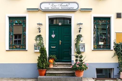 Romantisches Hotel Zur Traube Schwerin - Schwerin (Mecklenburg-Vorpommern) - Building