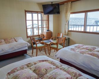 Elizabeth - Nozawa Onsen - חדר שינה