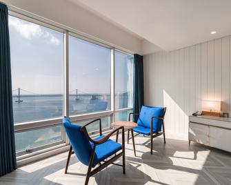 Hotel Homers - Busan - Balcony