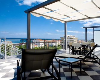 Hotel Napoleon - Torre Melissa - Dakterras