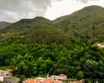 São Miguel do Gerês - Geres - Vista del exterior
