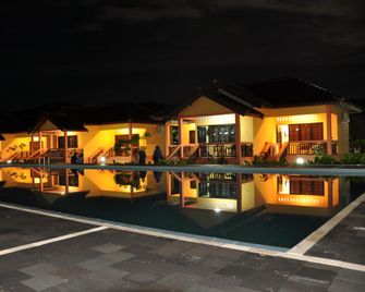 Batu Layar Hotel - Senggigi - Edificio