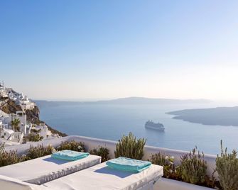 Galini Hotel - فيروستيفاني - شرفة