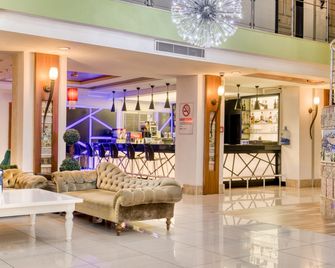 سيلايف فاميلي ريزورت هوتل - أنطاليا - ردهة