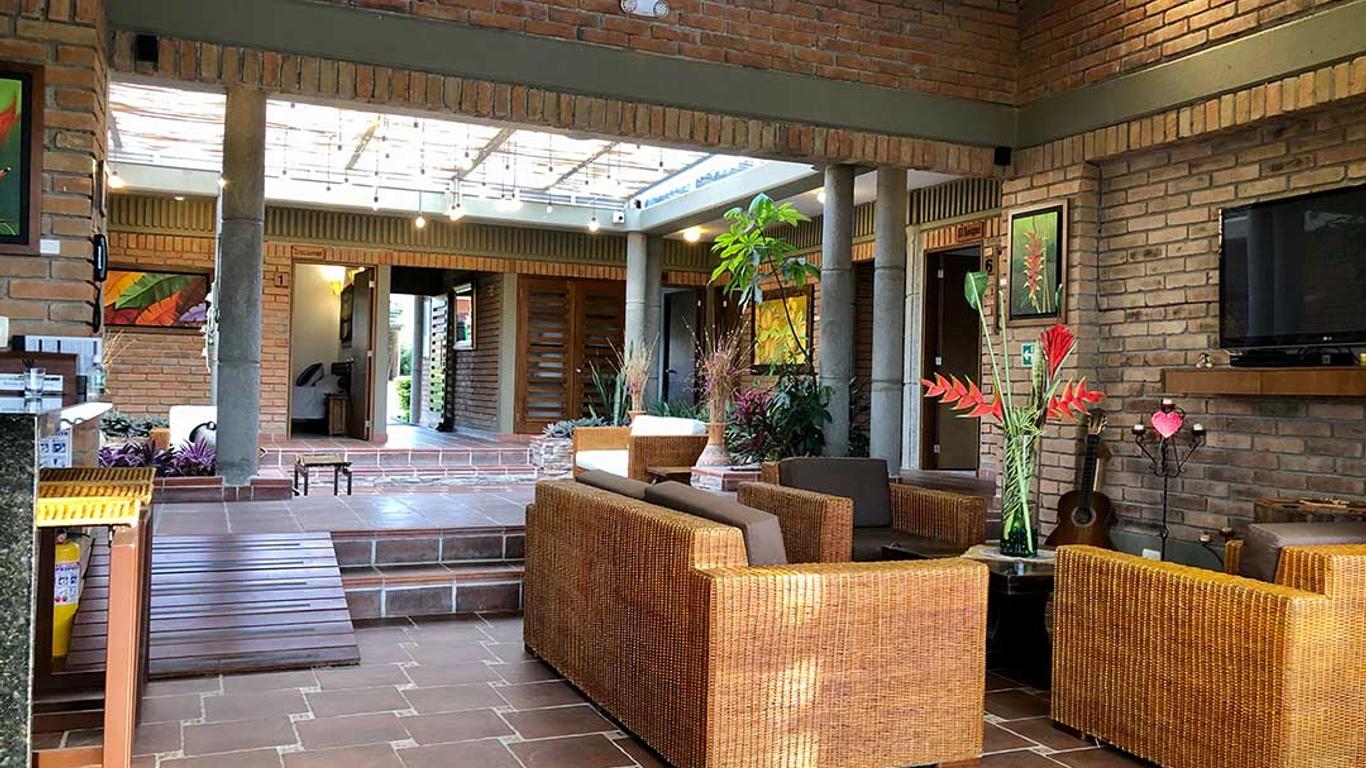 هوتل لا فينكا ديل كافيه