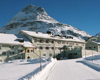 Gasthaus & Hotel Berninahaus - Pontresina - Building