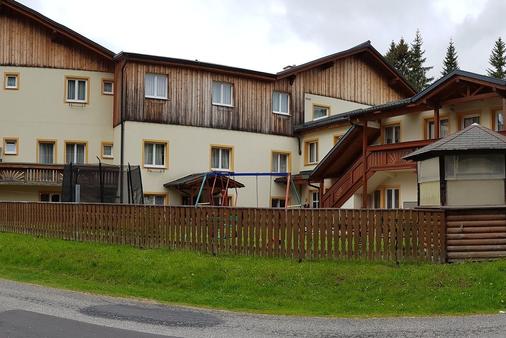 Gasthof-Pension Roseggerhof - Sankt Kathrein am Hauenstein - Building
