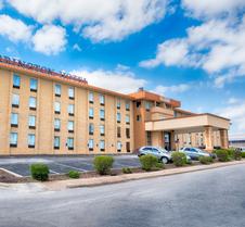 Barrington Hotel & Suites
