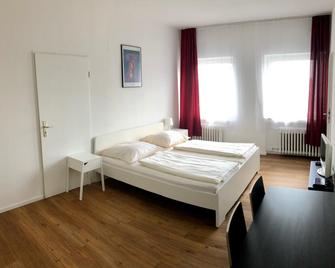 Hotel Westend - קלן - חדר שינה