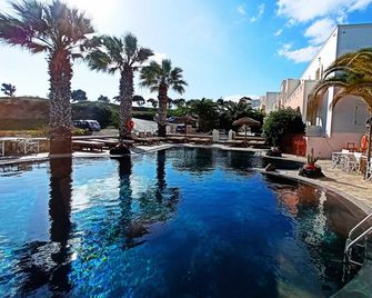 Villa Manos - Karterados - Pool