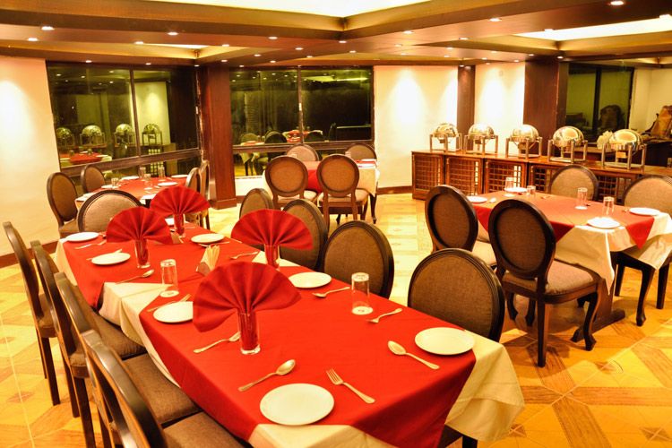 The Retreat - דאריילינג - מסעדה