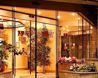 Hotel Mozart - Milan - Bâtiment