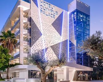 Hotel Olympus Palace - סאלו - בניין